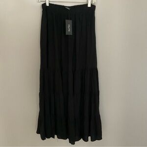 City Chic NWT Tiered Skirt in Black
